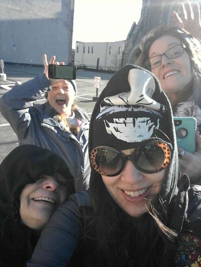 صورة فريق البحث عن الكنز في ورشستر